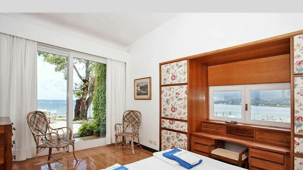 Terrazza   (2) 25