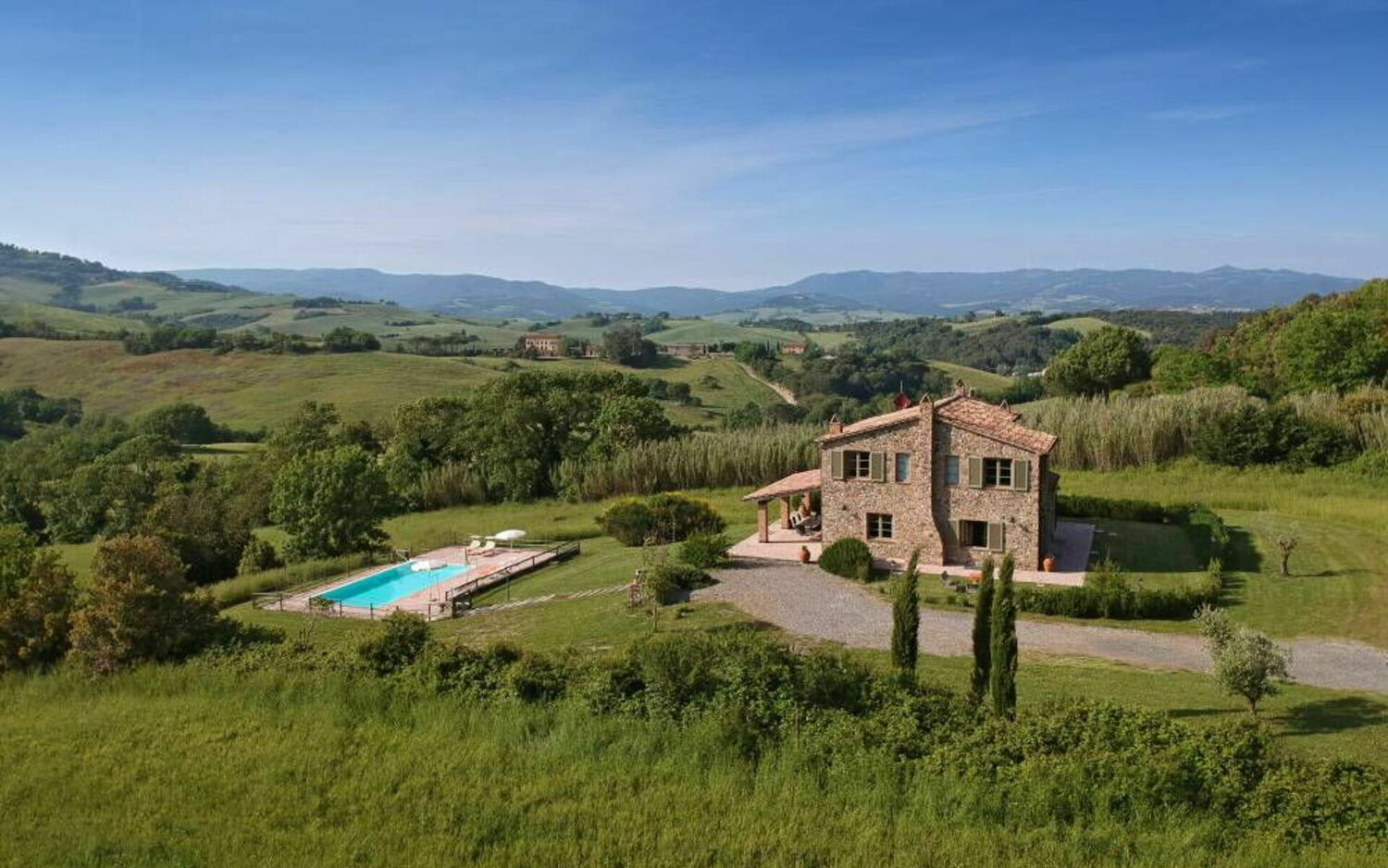 villa-il-cipresso-aerea3