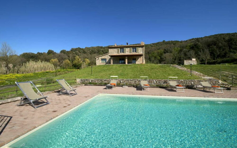 villa-il-cipresso-aerea3 15