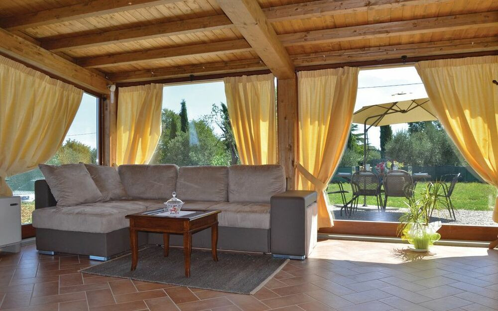 Villa Mira