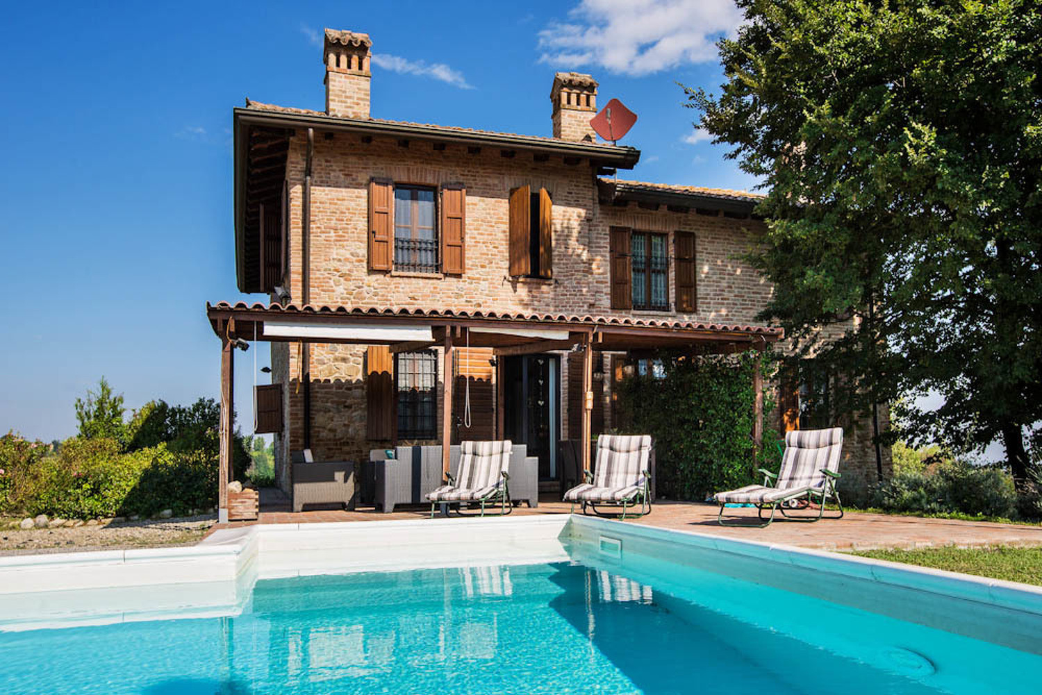 wetransfer_cascina-tabia-https-www-verdidea-com-en-cascina-tabia-parma-5-bedrooms-3-bathrooms_2023-03-21_0812 4