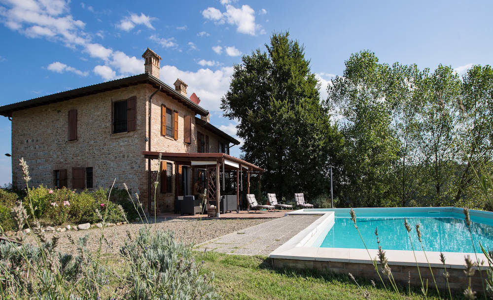 wetransfer_cascina-tabia-https-www-verdidea-com-en-cascina-tabia-parma-5-bedrooms-3-bathrooms_2023-03-21_0812 6